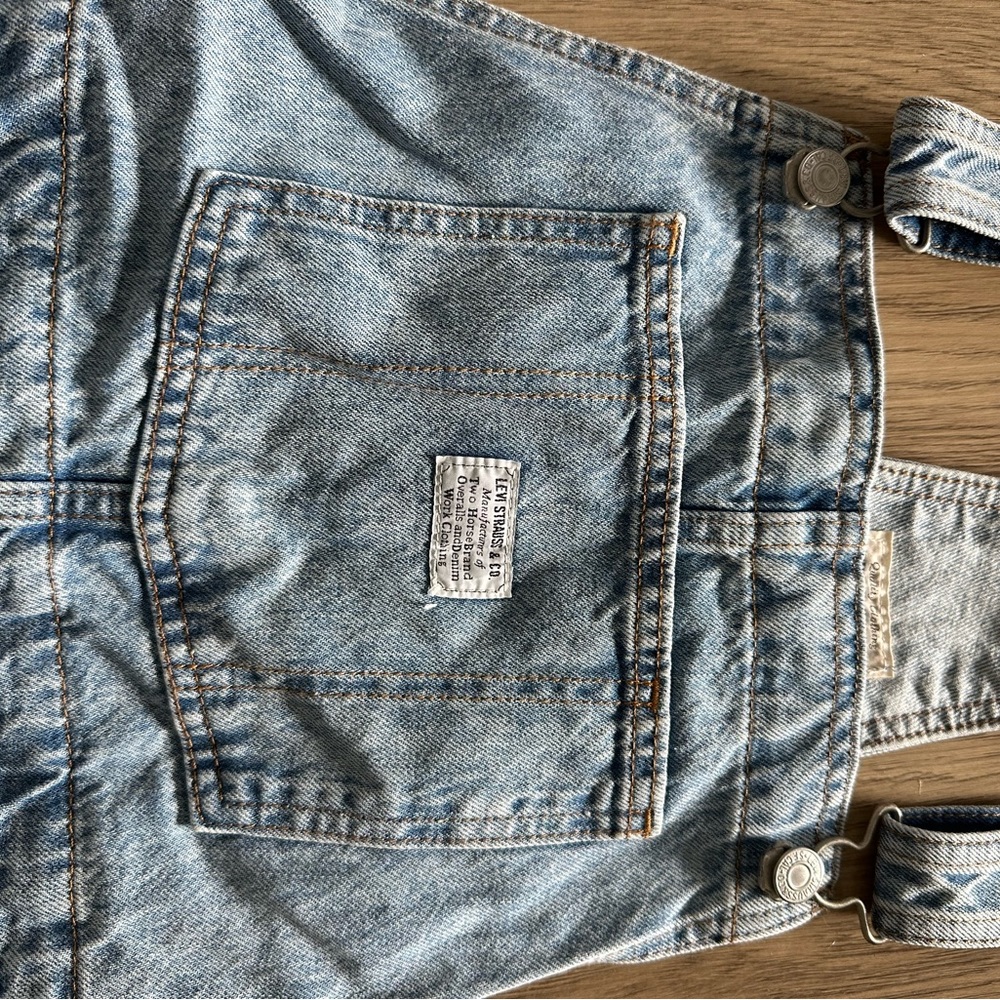 Levi’s overalls